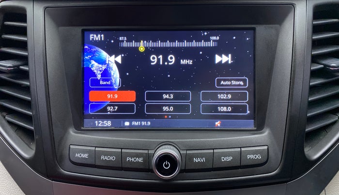 2019 Mahindra XUV300 W6 1.5 DIESEL, Diesel, Manual, 54,443 km, Infotainment System