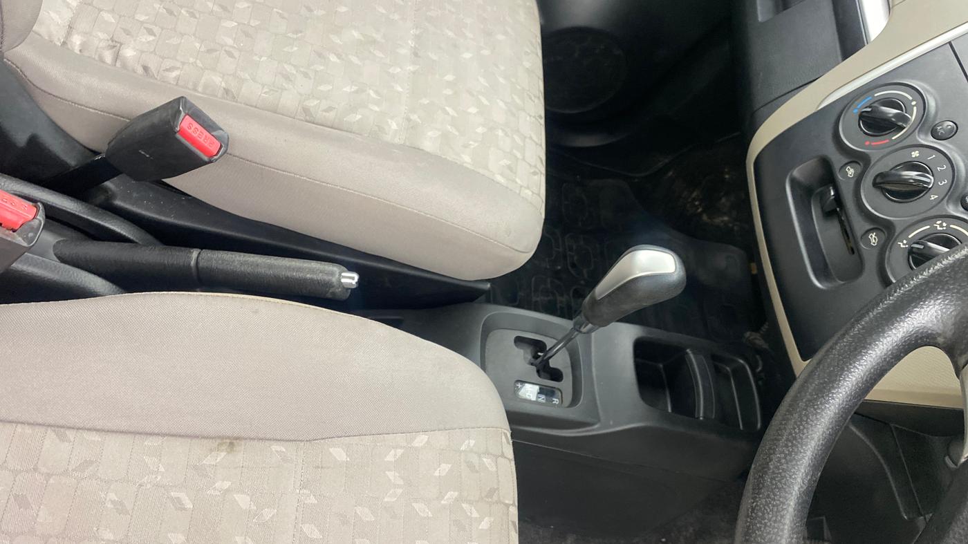 2015 Maruti Wagon R 1.0 VXI AMT, Petrol, Automatic, 32,019 km, Gear Lever