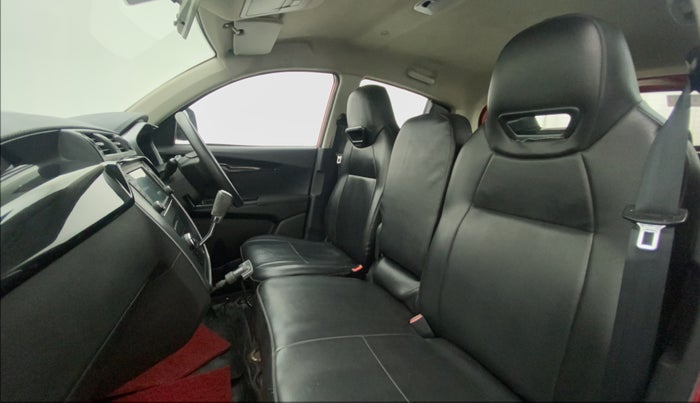 2018 Mahindra KUV 100 NXT K8 P 6 STR DUAL TONE, Petrol, Manual, 53,588 km, Right Side Front Door Cabin