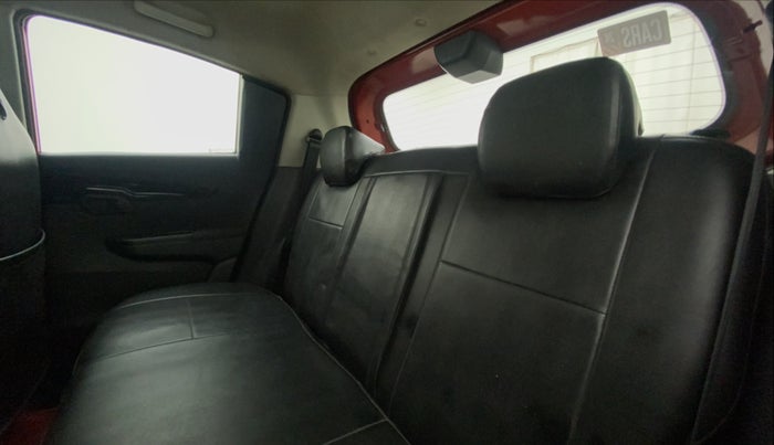 2018 Mahindra KUV 100 NXT K8 P 6 STR DUAL TONE, Petrol, Manual, 53,588 km, Right Side Rear Door Cabin