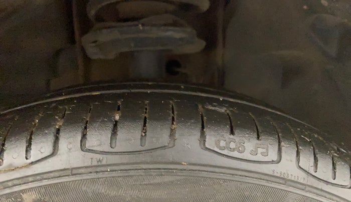 2017 Tata Tiago XZ PETROL, CNG, Manual, 65,204 km, Right Front Tyre Tread