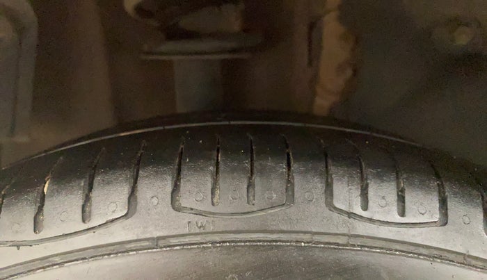 2017 Tata Tiago XZ PETROL, CNG, Manual, 65,204 km, Right Rear Tyre Tread
