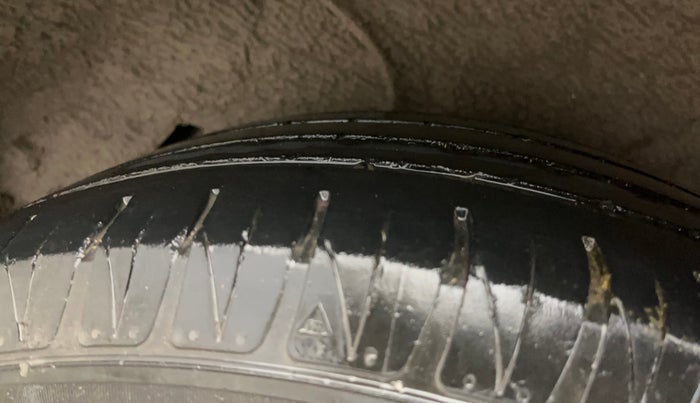 2020 KIA SONET HTK PLUS 1.2, Petrol, Manual, 45,716 km, Left Rear Tyre Tread