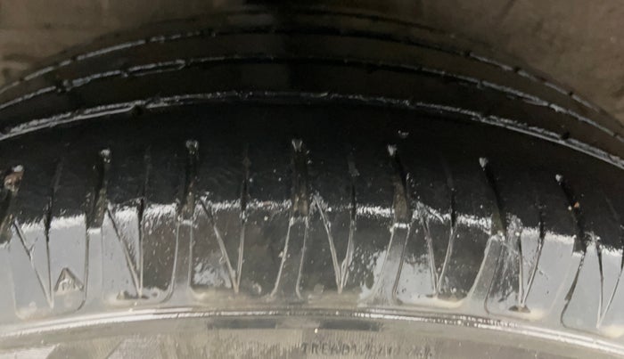 2020 KIA SONET HTK PLUS 1.2, Petrol, Manual, 45,716 km, Right Rear Tyre Tread