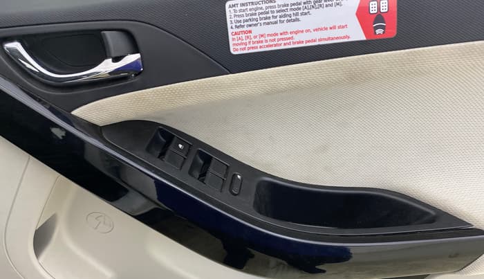 2022 Tata NEXON XZA PLUS SUNROOF DUAL TONE PETROL, Petrol, Automatic, 19,875 km, Driver Side Door Panels Control