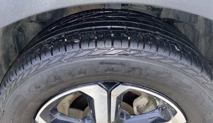 2022 Tata NEXON XZA PLUS SUNROOF DUAL TONE PETROL, Petrol, Automatic, 19,875 km, Right Front Tyre Tread