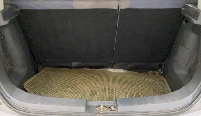 2011 Maruti Ritz VXI, Petrol, Manual, 37,300 km, Boot Inside