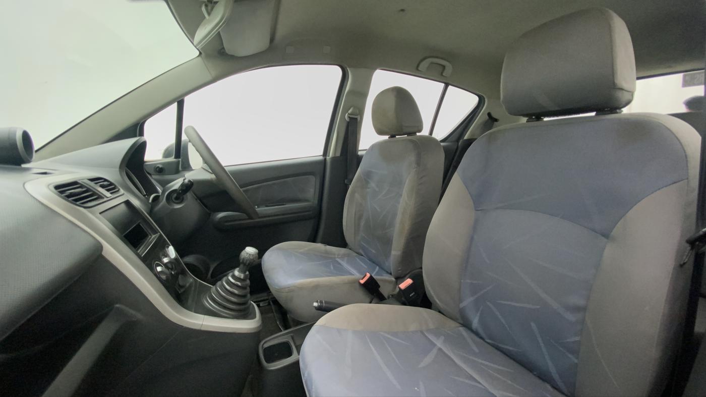 2011 Maruti Ritz VXI, Petrol, Manual, 37,300 km, Right Side Front Door Cabin