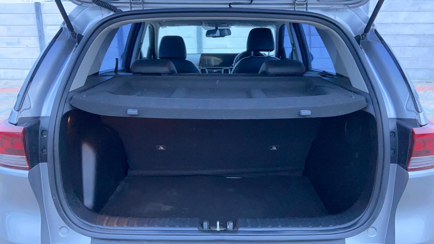 2020 KIA SONET GTX PLUS 1.5, Diesel, Manual, 61,064 km, Boot Inside