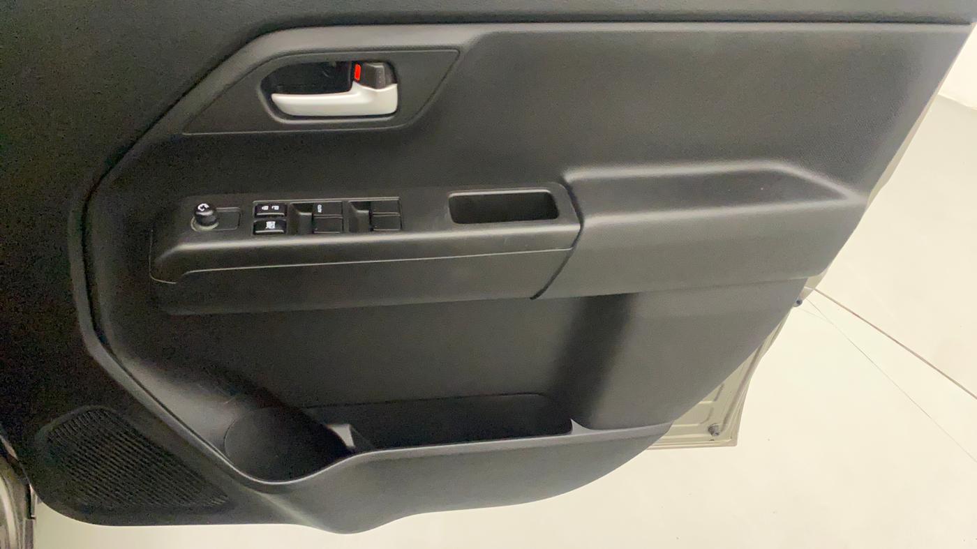 2022 Maruti New Wagon-R ZXI 1.2, Petrol, Manual, 4,466 km, Driver Side Door Panels Control