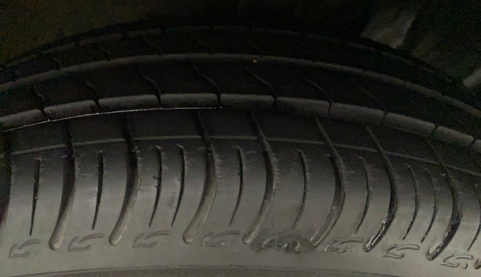 2022 Maruti New Wagon-R ZXI 1.2, Petrol, Manual, 4,466 km, Left Front Tyre Tread
