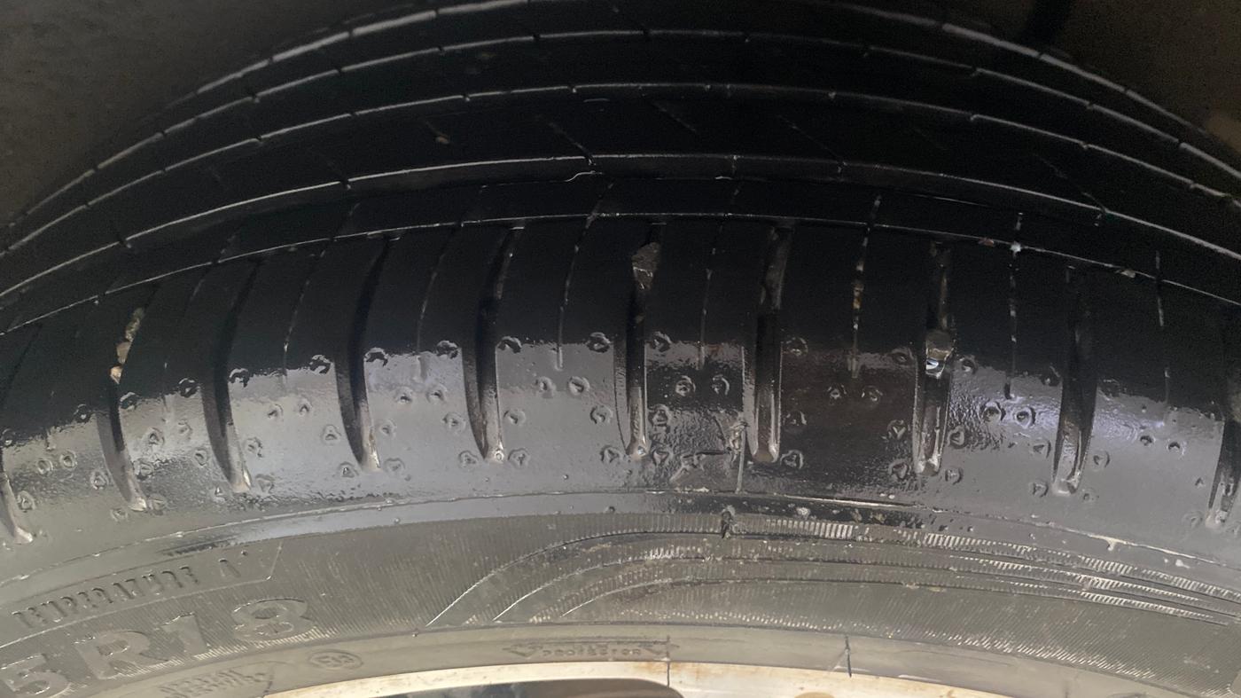 2022 MG HECTOR SHARP EX 1.5 PETROL CVT, Petrol, Automatic, 21,349 km, Left Rear Tyre Tread