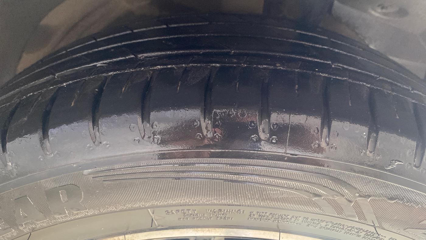 2022 MG HECTOR SHARP EX 1.5 PETROL CVT, Petrol, Automatic, 21,349 km, Right Front Tyre Tread