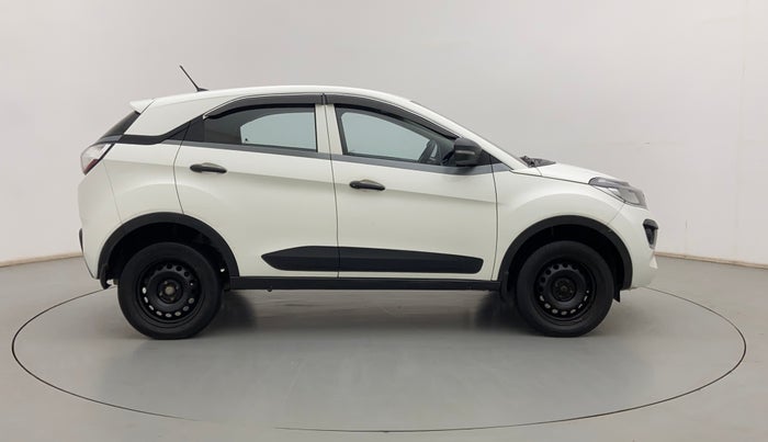 2018 Tata NEXON XM PETROL, Petrol, Manual, 1,06,102 km, Right Side View