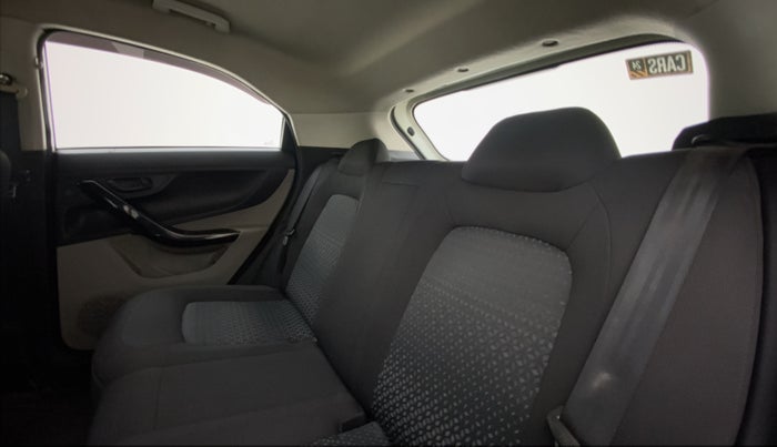 2018 Tata NEXON XM PETROL, Petrol, Manual, 1,06,102 km, Right Side Rear Door Cabin