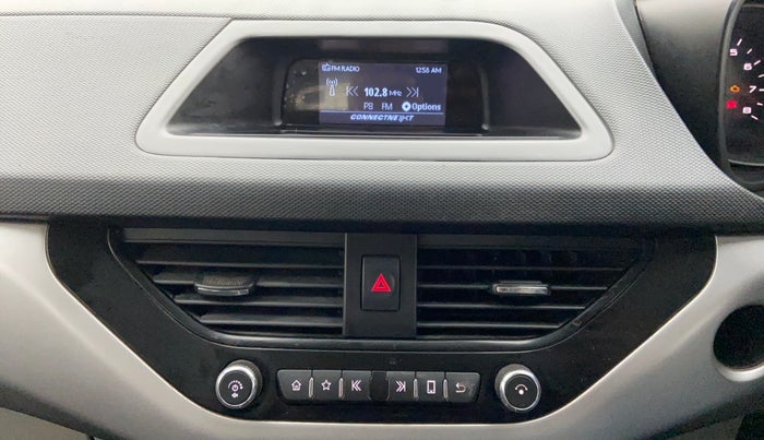 2018 Tata NEXON XM PETROL, Petrol, Manual, 1,06,102 km, Infotainment System
