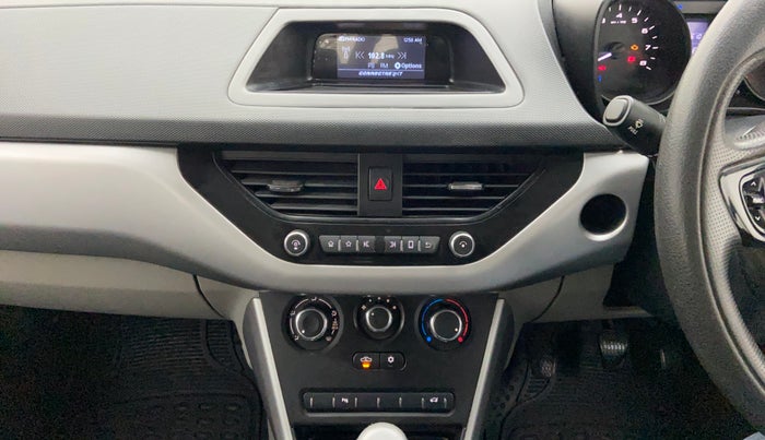 2018 Tata NEXON XM PETROL, Petrol, Manual, 1,06,102 km, Air Conditioner