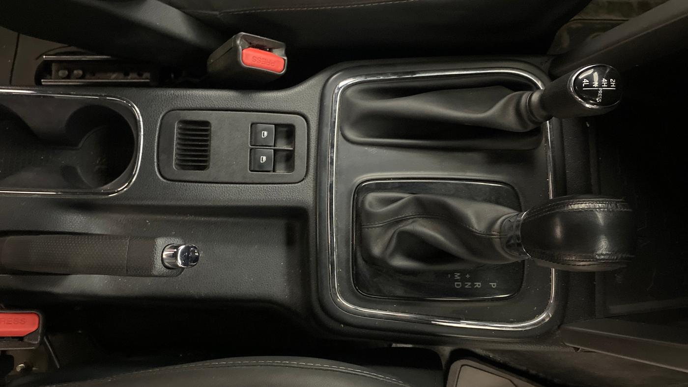 2021 Mahindra Thar LX  P 4WD AT CONVERTIBLE, Petrol, Automatic, 21,785 km, Gear Lever