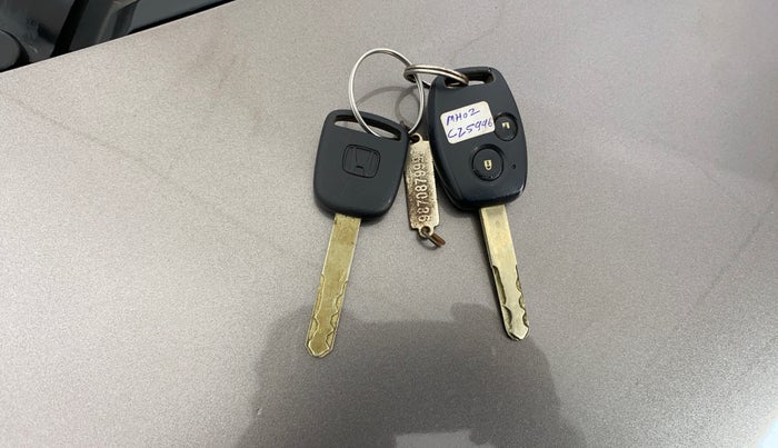 2013 Honda Amaze 1.2L I-VTEC S, Petrol, Manual, 39,678 km, Key Close Up