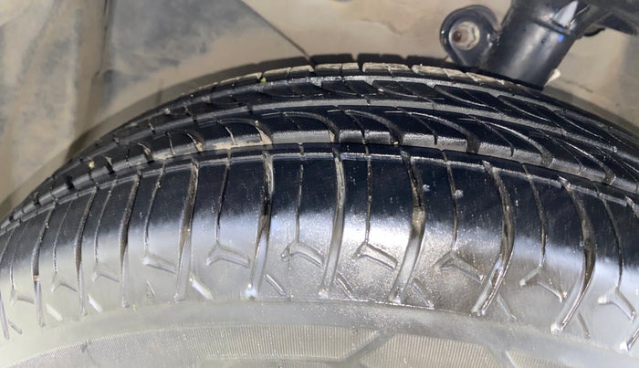 2013 Honda Amaze 1.2L I-VTEC S, Petrol, Manual, 39,678 km, Left Front Tyre Tread