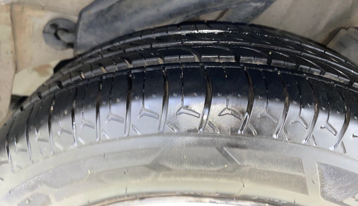 2013 Honda Amaze 1.2L I-VTEC S, Petrol, Manual, 39,678 km, Left Rear Tyre Tread