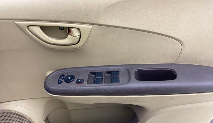 2013 Honda Amaze 1.2L I-VTEC S, Petrol, Manual, 39,678 km, Driver Side Door Panels Control