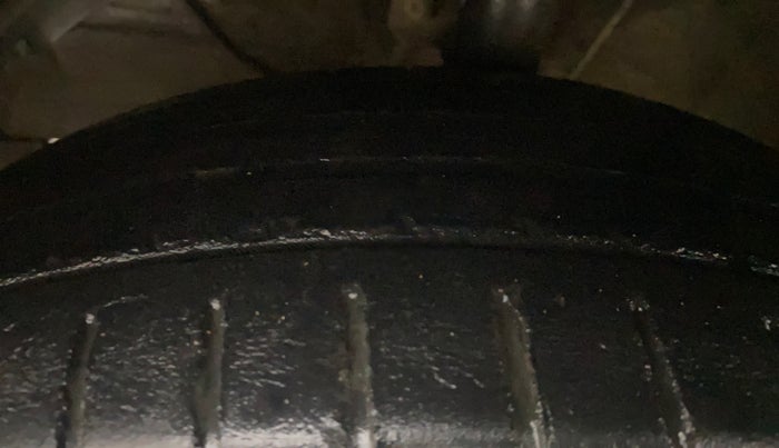 2020 Maruti Swift ZXI PLUS, Petrol, Manual, 42,852 km, Left Front Tyre Tread