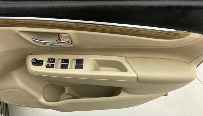 2020 Maruti Ciaz ALPHA 1.5 MT VTVT SHVS, Petrol, Manual, 18,699 km, Driver Side Door Panels Control