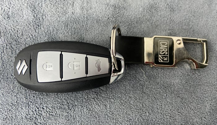 2020 Maruti Ciaz ALPHA 1.5 MT VTVT SHVS, Petrol, Manual, 18,699 km, Key Close Up