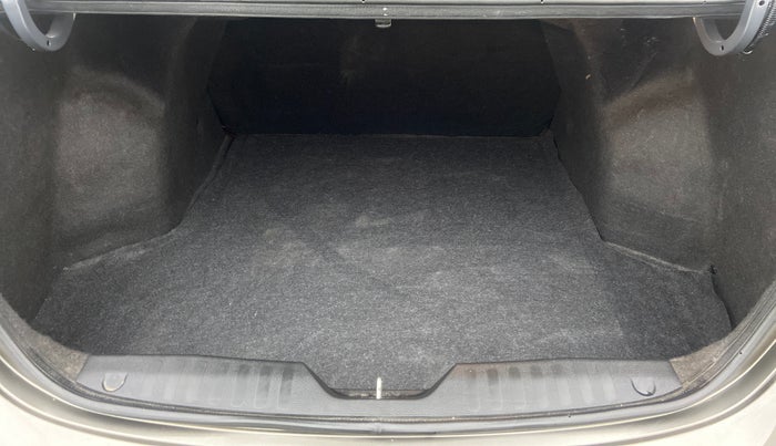 2020 Maruti Ciaz ALPHA 1.5 MT VTVT SHVS, Petrol, Manual, 18,699 km, Boot Inside