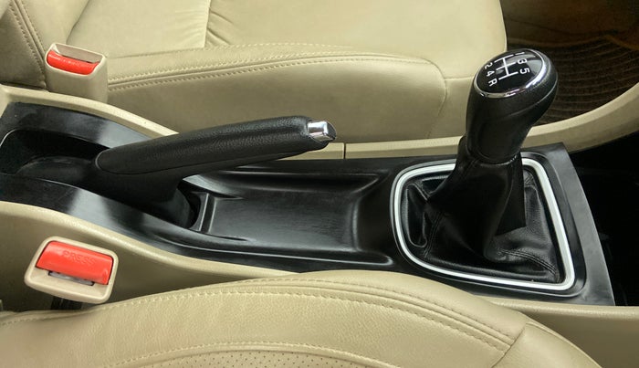 2020 Maruti Ciaz ALPHA 1.5 MT VTVT SHVS, Petrol, Manual, 18,699 km, Gear Lever