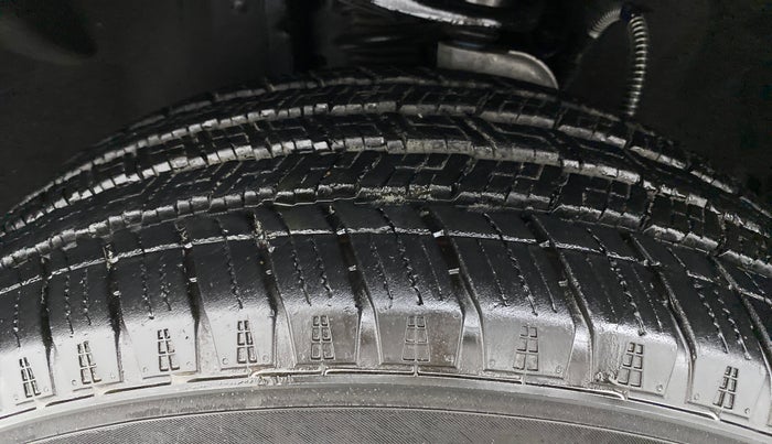 2022 Mahindra SCORPIO-N Z8 L DIESEL AT 2WD 6 STR, Diesel, Automatic, 11,104 km, Left Front Tyre Tread