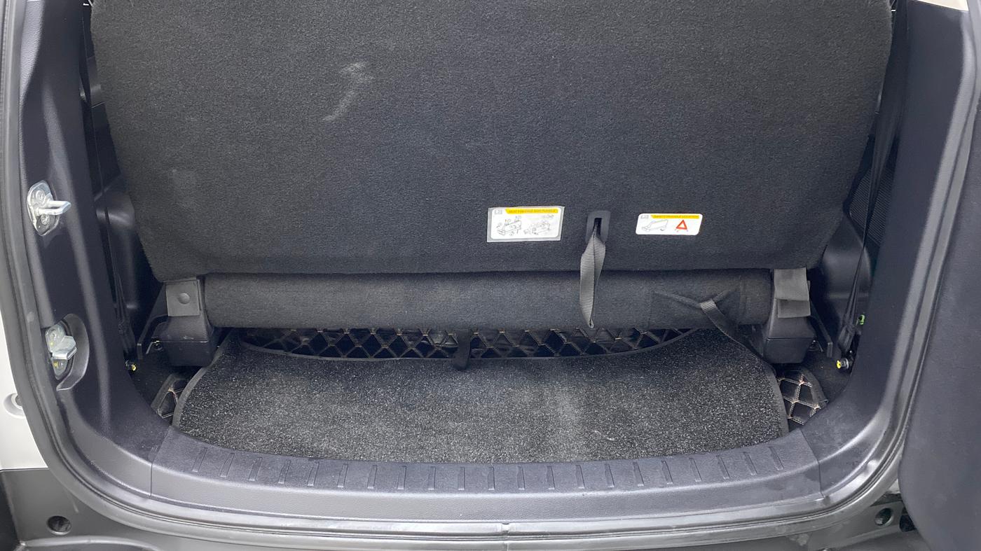2022 Mahindra SCORPIO-N Z8 L DIESEL AT 2WD 6 STR, Diesel, Automatic, 11,104 km, Boot Inside