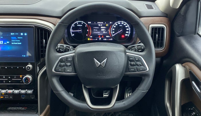 2022 Mahindra SCORPIO-N Z8 L DIESEL AT 2WD 6 STR, Diesel, Automatic, 11,104 km, Steering Wheel Close Up