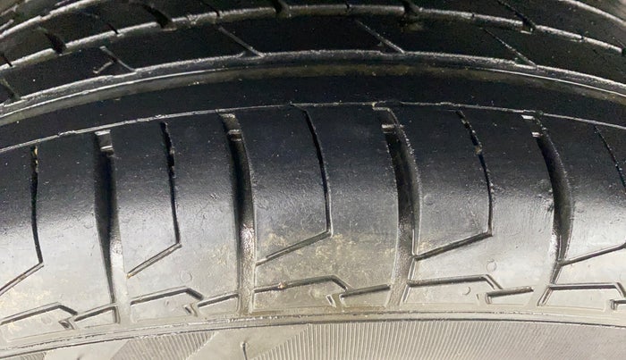 2022 Toyota URBAN CRUISER HIGH GRADE MT, Petrol, Manual, 57,113 km, Right Rear Tyre Tread