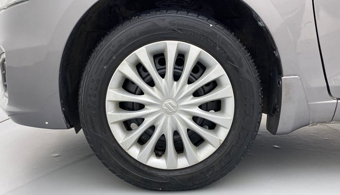 2016 Maruti Ciaz VXI PLUS, Petrol, Manual, 48,439 km, Left Front Wheel