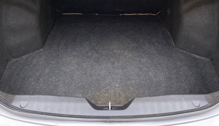 2016 Maruti Ciaz VXI PLUS, Petrol, Manual, 48,439 km, Boot Inside