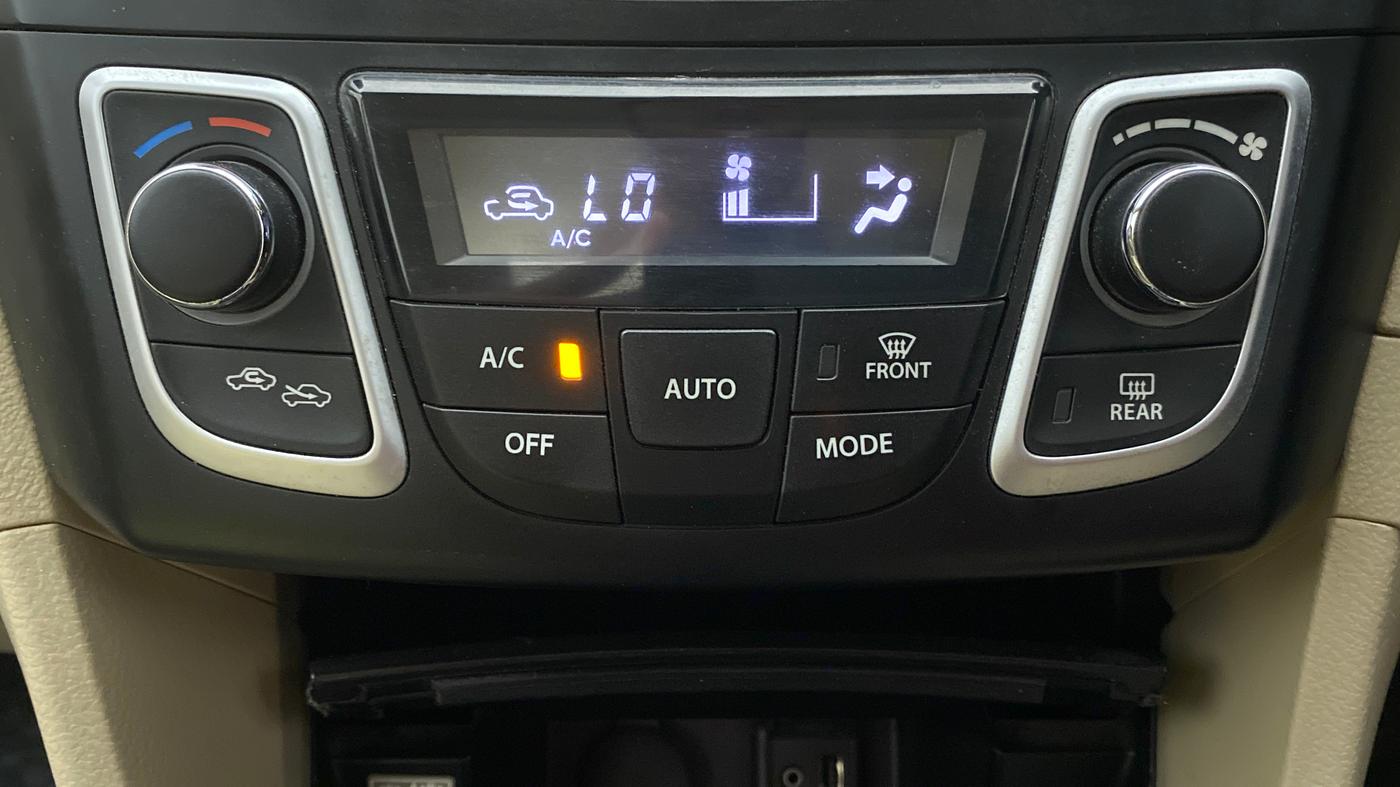2016 Maruti Ciaz VXI PLUS, Petrol, Manual, 48,439 km, Automatic Climate Control