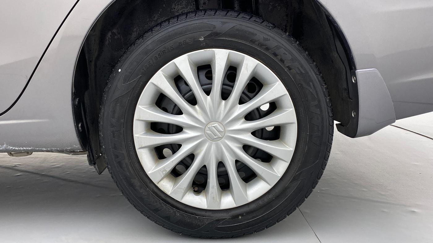 2016 Maruti Ciaz VXI PLUS, Petrol, Manual, 48,439 km, Left Rear Wheel