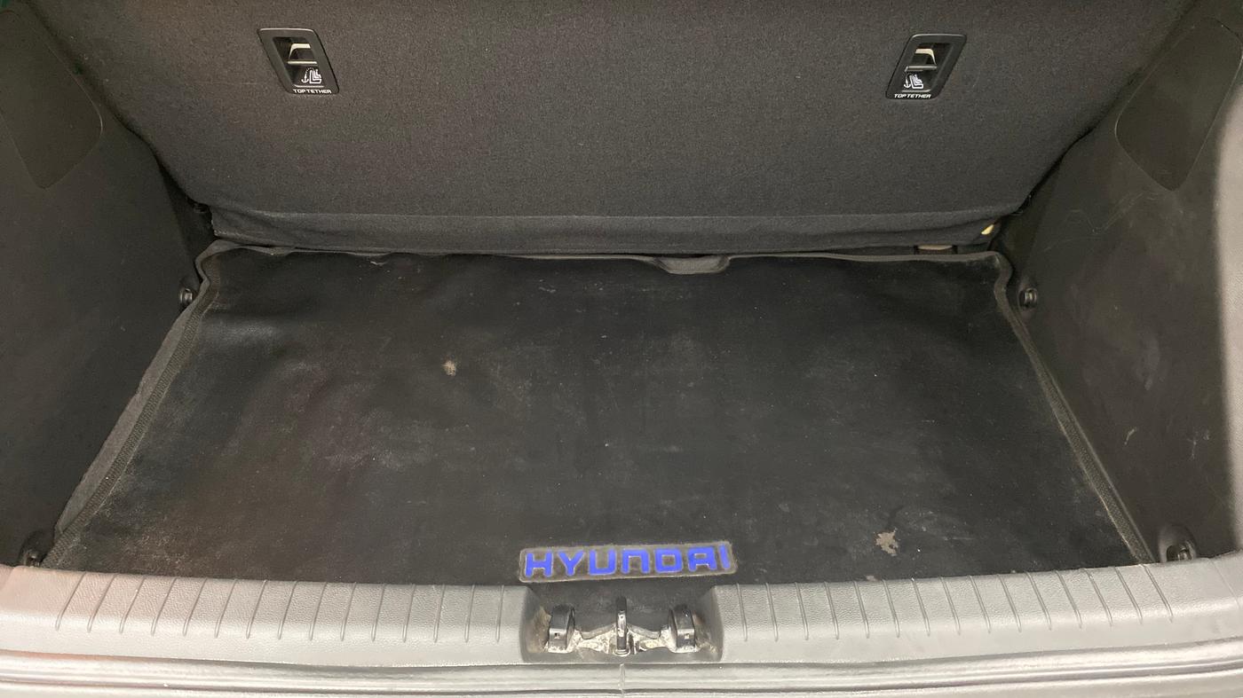 2019 Hyundai Elite i20 ASTA 1.2 (O), Petrol, Manual, 26,633 km, Boot Inside