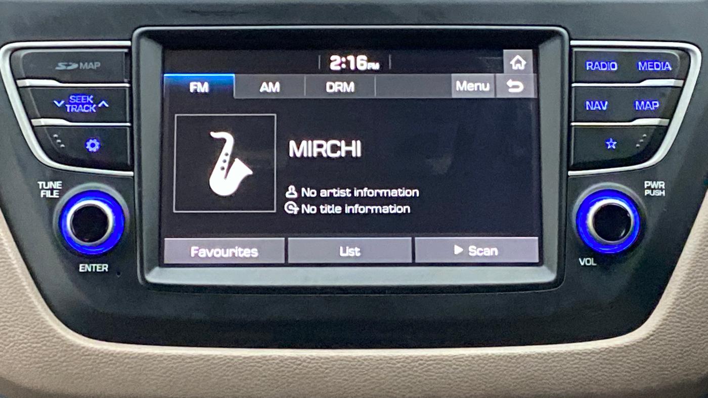 2019 Hyundai Elite i20 ASTA 1.2 (O), Petrol, Manual, 26,633 km, Infotainment System