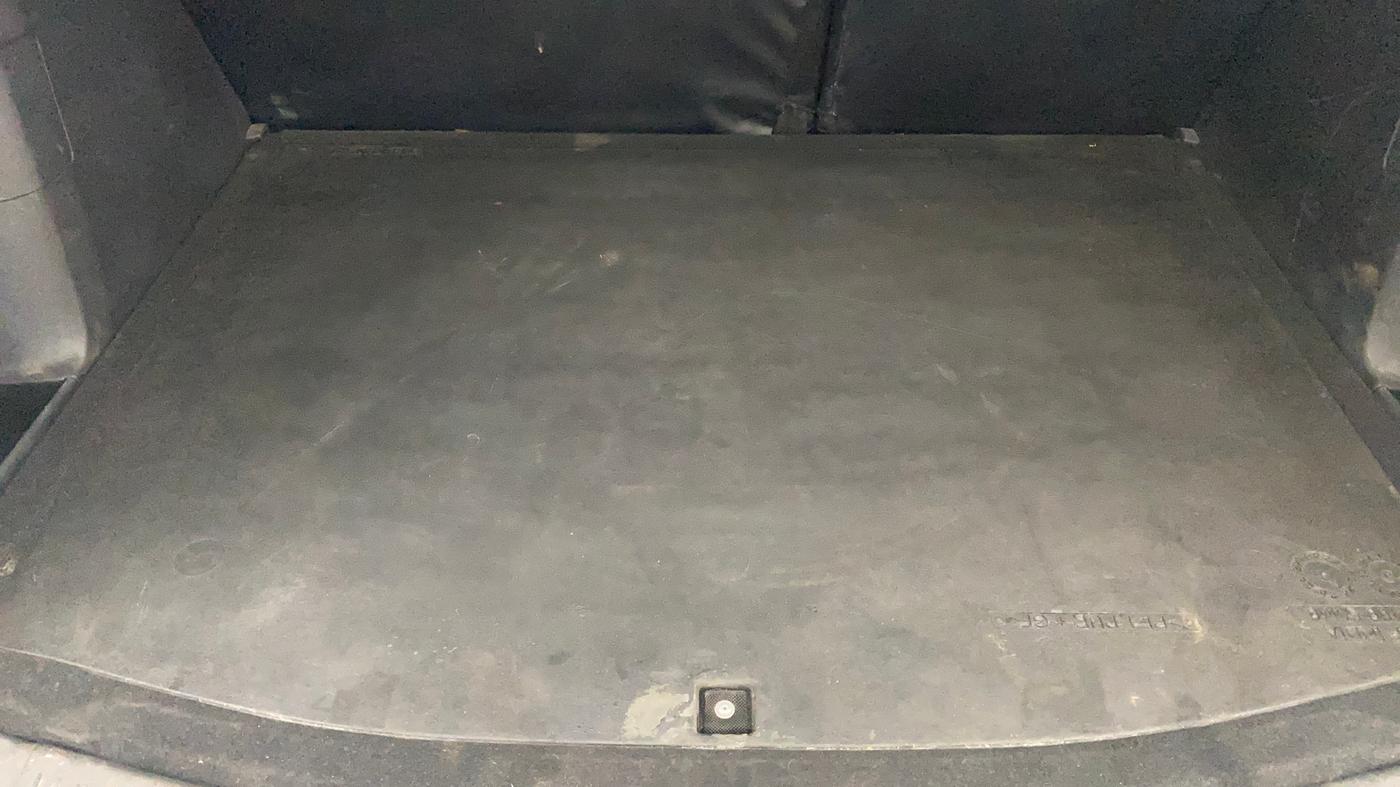 2017 Maruti S Cross ALPHA 1.3, Diesel, Manual, 87,034 km, Boot Inside