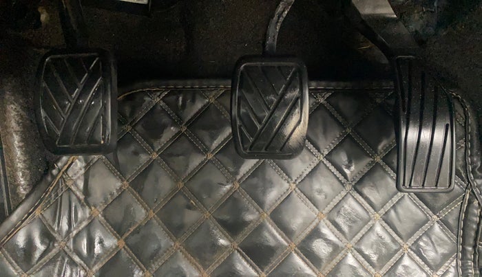 2017 Maruti S Cross ALPHA 1.3, Diesel, Manual, 87,011 km, Pedals