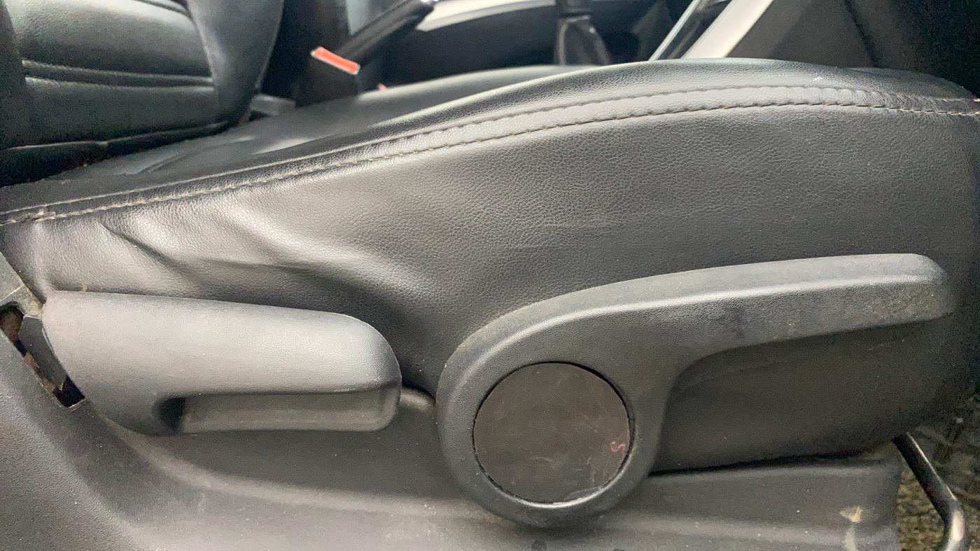 2017 Maruti S Cross ALPHA 1.3, Diesel, Manual, 87,034 km, Driver Side Adjustment Panel