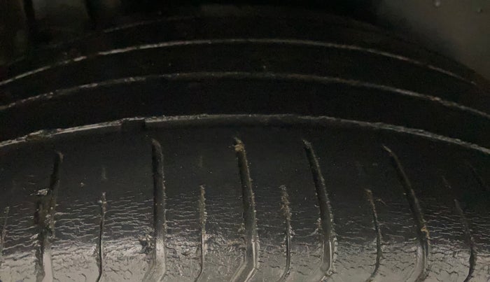 2017 Maruti S Cross ALPHA 1.3, Diesel, Manual, 87,011 km, Right Rear Tyre Tread
