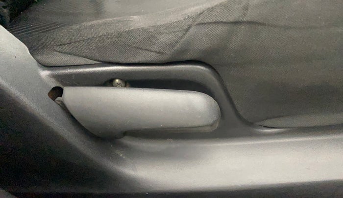 2013 Maruti Swift VDI, Diesel, Manual, 1,28,567 km, Driver Side Adjustment Panel