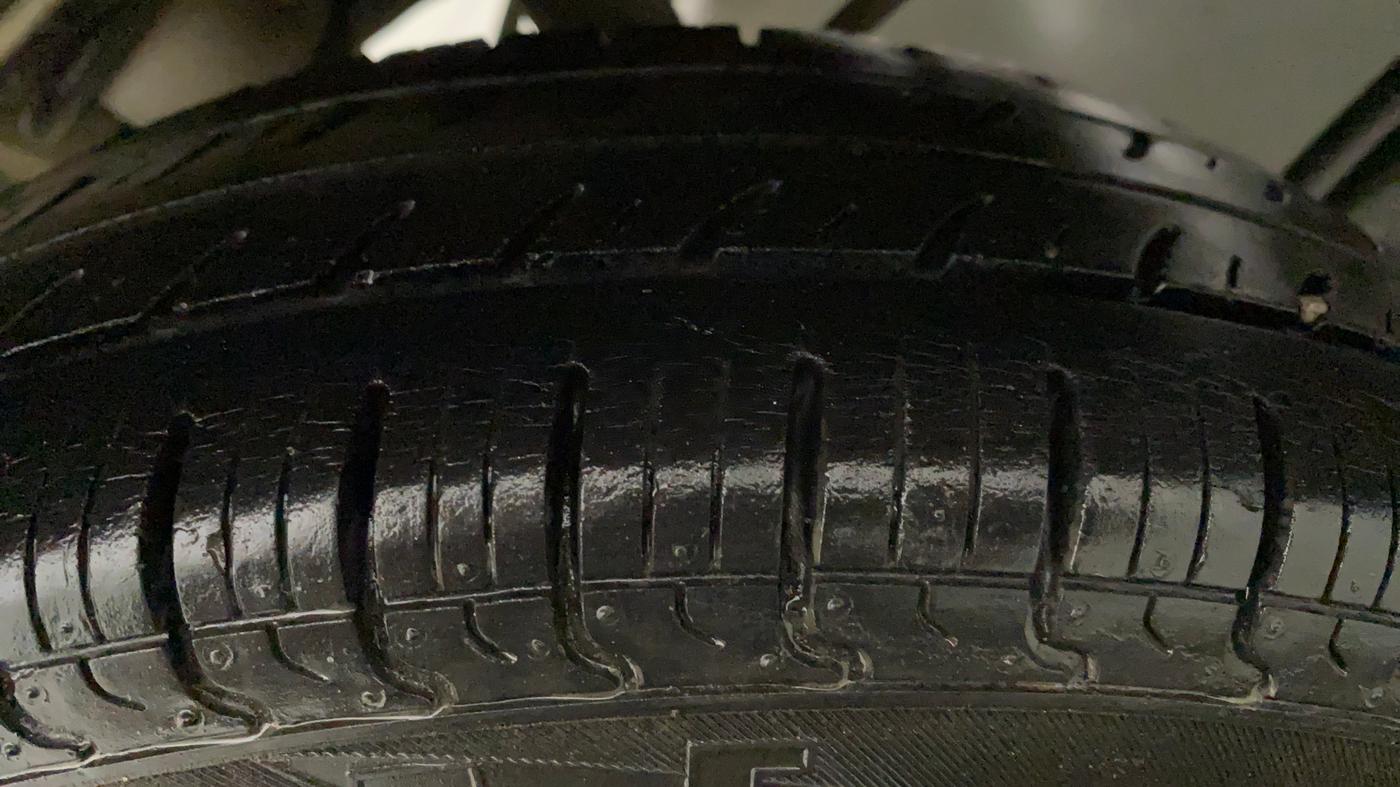 2016 Maruti Alto 800 LXI, Petrol, Manual, 34,996 km, Left Rear Tyre Tread