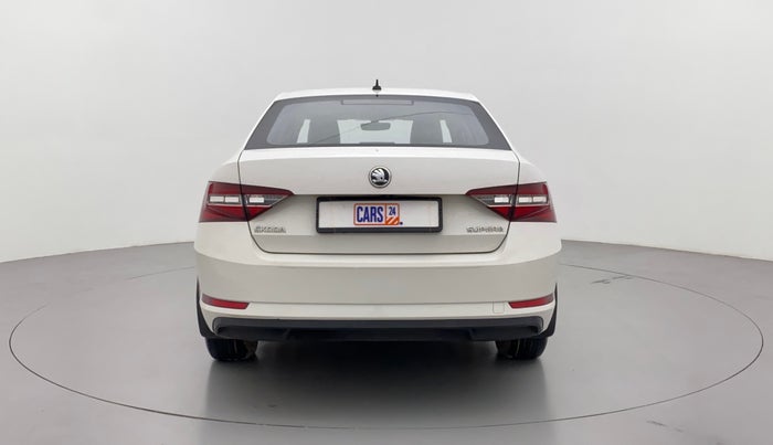 2016 Skoda Superb 1.8 TSI LK AT, Petrol, Automatic, 99,693 km, Back/Rear View