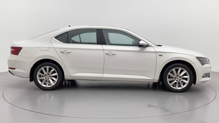 2016 Skoda Superb 1.8 TSI LK AT, Petrol, Automatic, 99,693 km, Right Side View