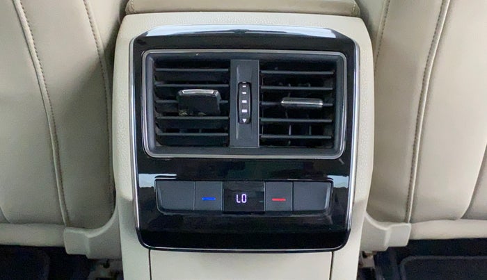 2016 Skoda Superb 1.8 TSI LK AT, Petrol, Automatic, 99,693 km, Rear Ac
